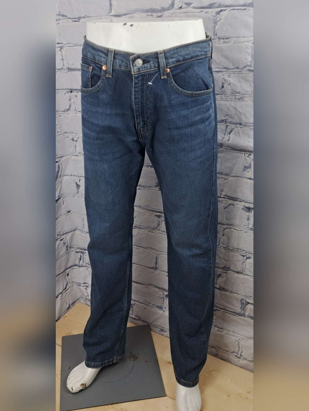 NWT Levi's Men's 505 Regular Fit Jeans Blue Indigo HQ Stretch Denim size 32x32